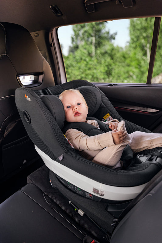 Rear-Facing VS Forward-Facing Car Seats: What UAE Parents Need to Know for Child Safety
